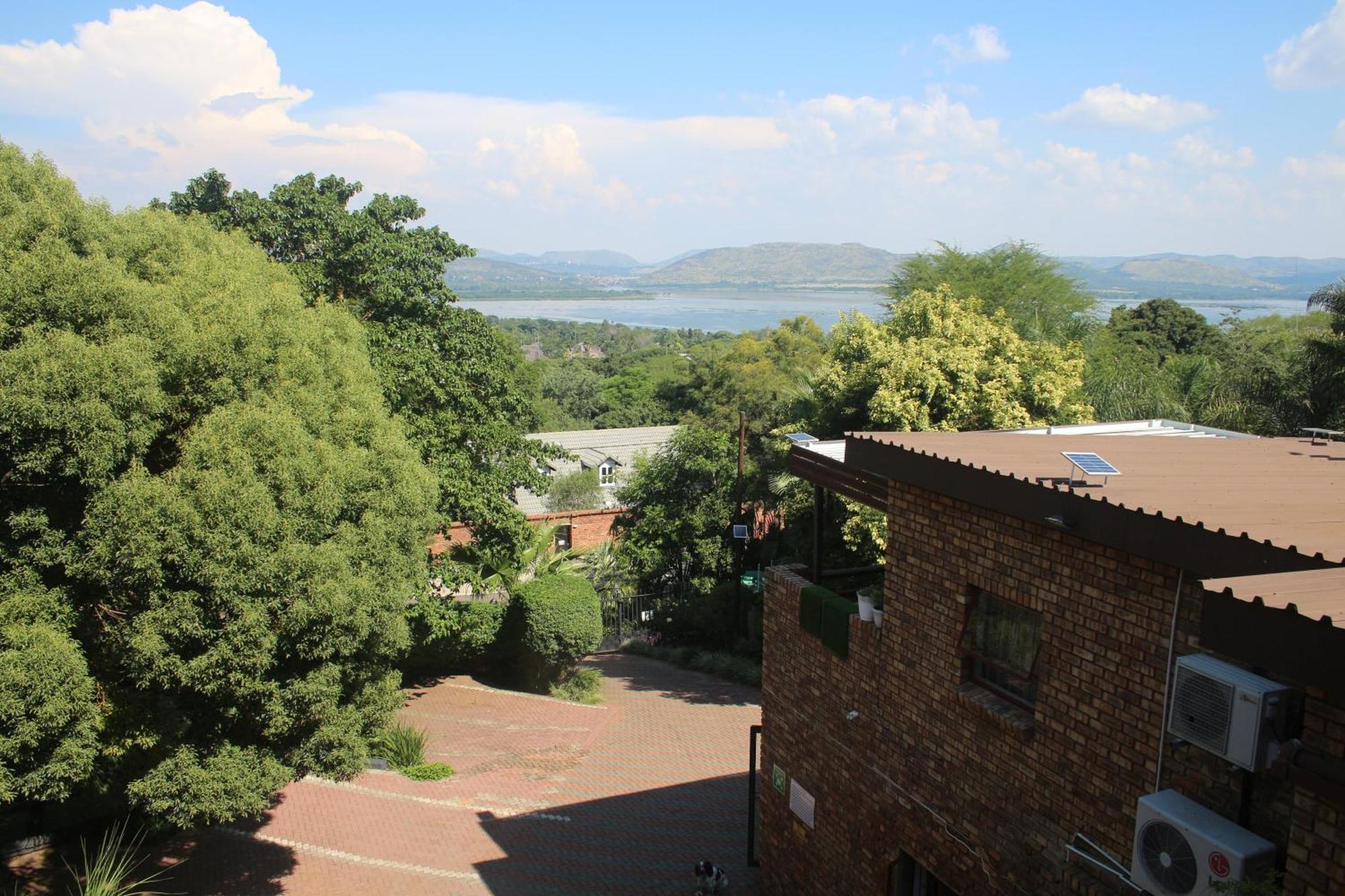 Belle Vue Guesthouse Hartbeespoort Extérieur photo