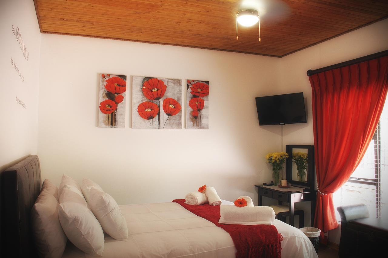 Belle Vue Guesthouse Hartbeespoort Extérieur photo
