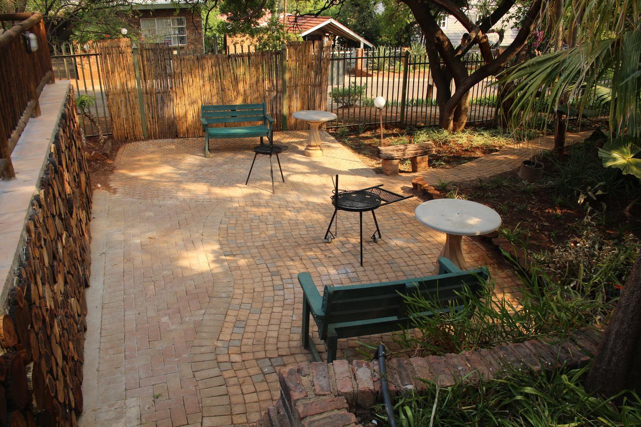 Belle Vue Guesthouse Hartbeespoort Extérieur photo