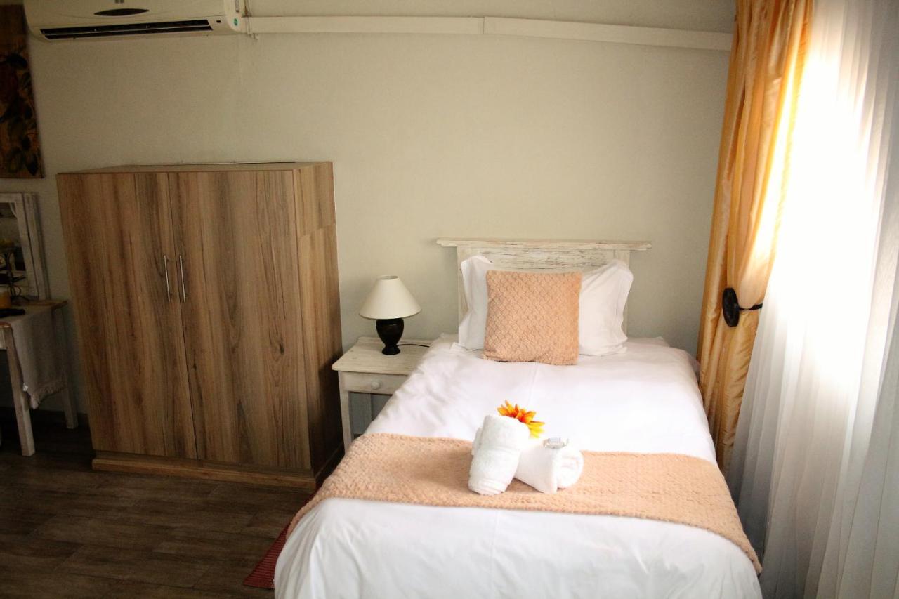 Belle Vue Guesthouse Hartbeespoort Extérieur photo