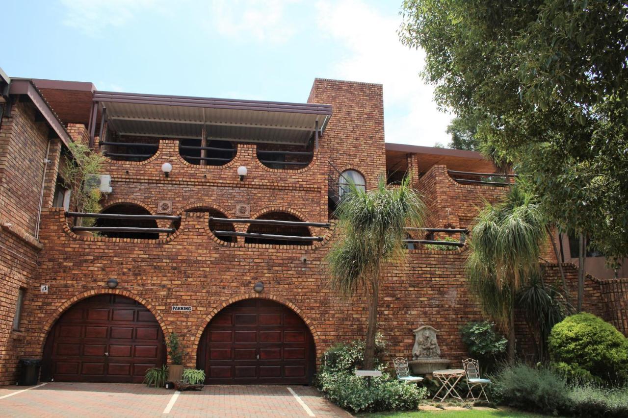 Belle Vue Guesthouse Hartbeespoort Extérieur photo