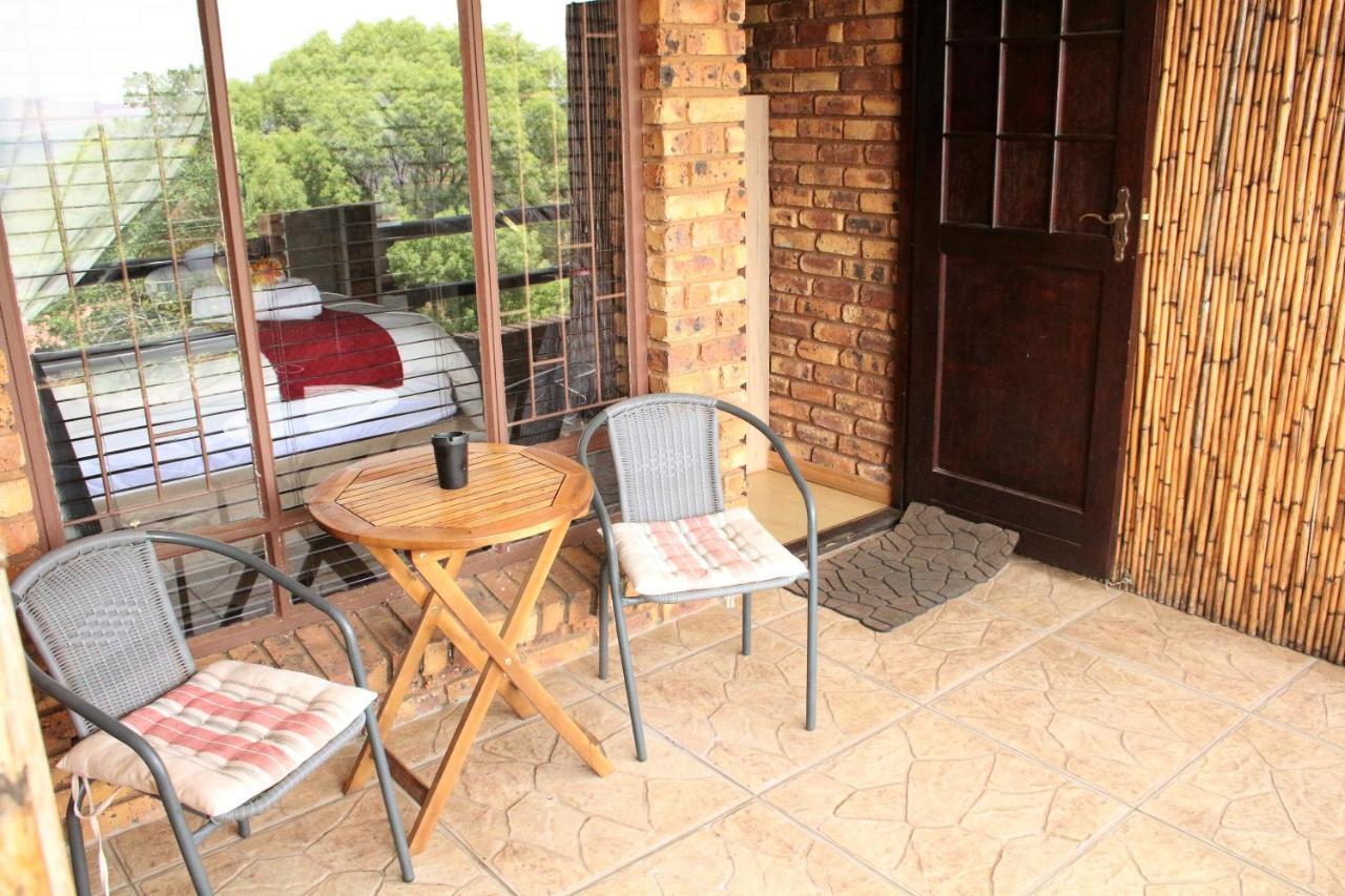 Belle Vue Guesthouse Hartbeespoort Extérieur photo