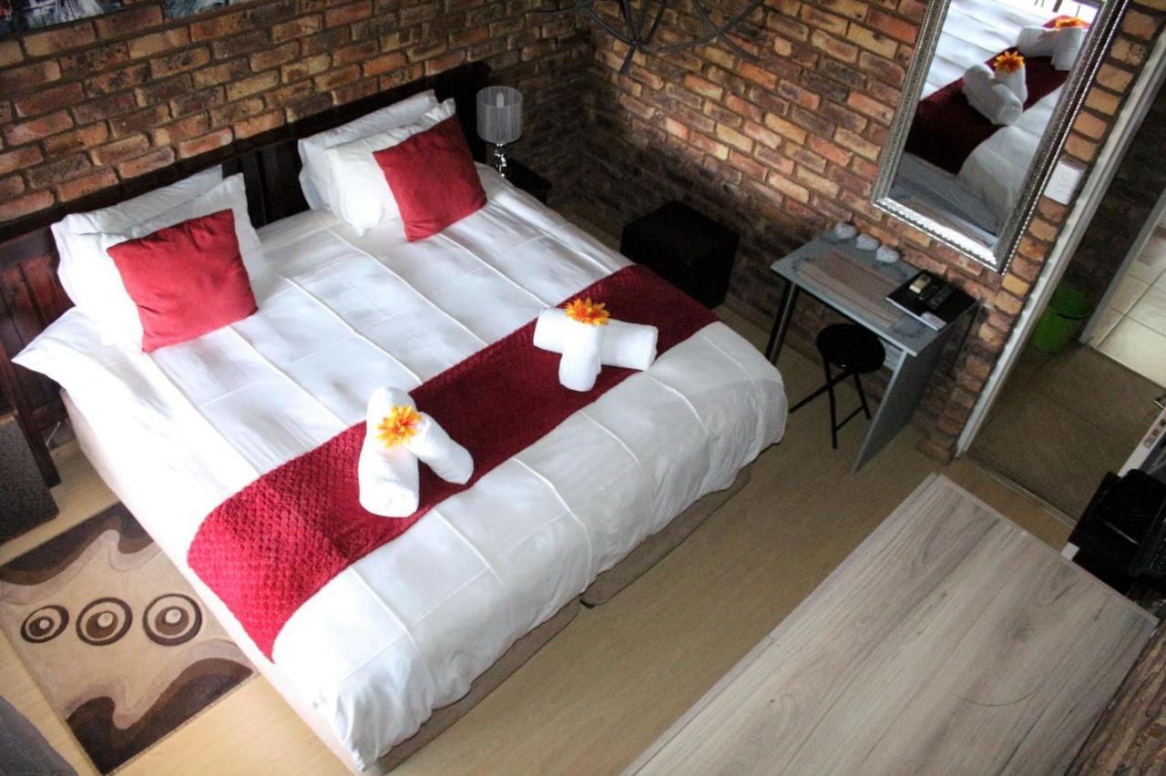Belle Vue Guesthouse Hartbeespoort Extérieur photo